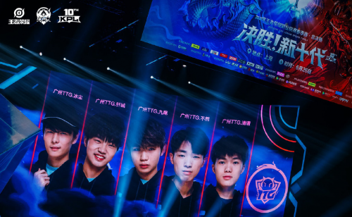 顿无力招架 顿无力招架