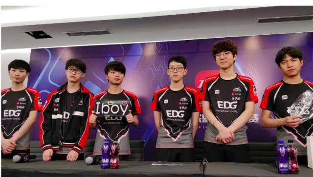 新春佳节总 新春佳节总