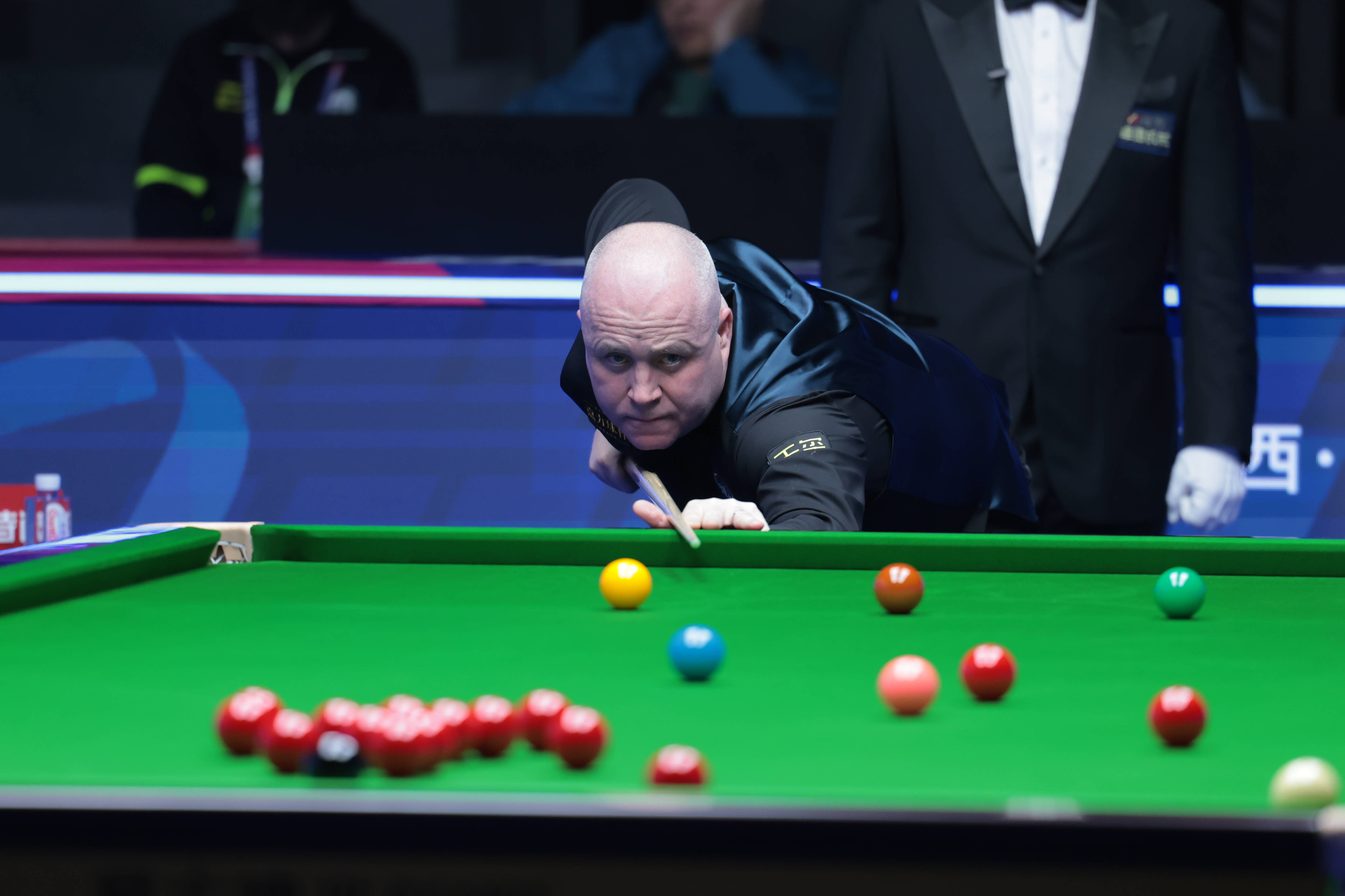 中的亮点及 中的亮点及